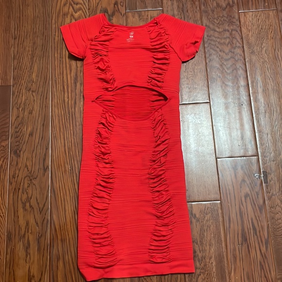 Dress - Picture 2 of 2